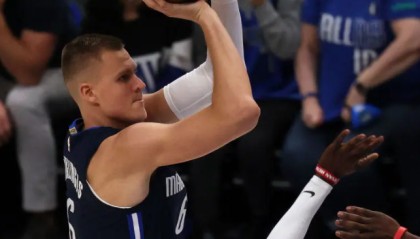  梅斯客场逆袭成功，保级关键战全取三分告捷